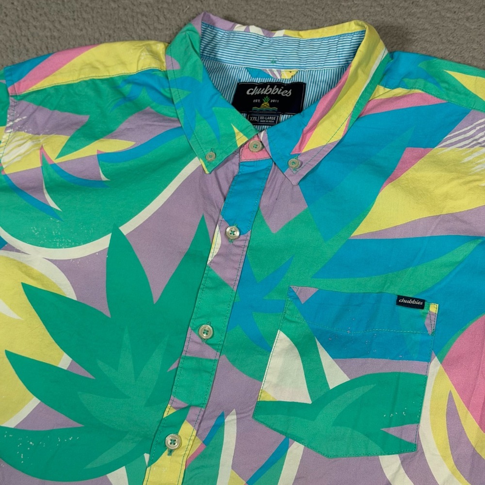 Chubbies Shirt Mens 2XL Blue Green Retro Print Button Down Short Sleeve Stretch